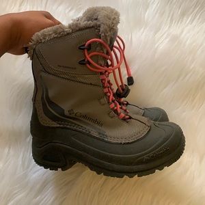 Girls Columbia snowboots